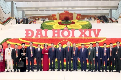 Atmosphère animée et enthousiaste avant la cérémonie d’ouverture du 14ᵉ Congrès du PCV
