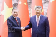 Le secrétaire général du PCV et président du Vietnam, To Lam (gauche), et le secrétaire général du PCC et président de Chine, Xi Jinping. Photo: VNA
