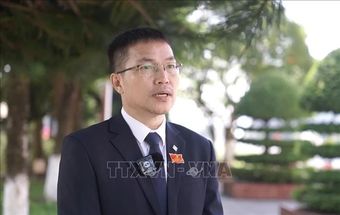 Phan Van Côc, secrétaire du Comité du Parti de la commune de Hua Bum. Photo: VNA