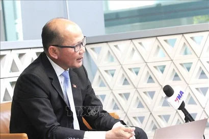 Le Master Uch Leang, chef par intérim du Département des études Asie-Afrique et Moyen-Orient de l’Institut des relations internationales du Cambodge (Académie royale du Cambodge). Photo : VNA