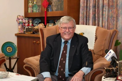 Le professeur Carl Thayer, de l’Académie de défense australienne relevant de l’Université de Nouvelle-Galles du Sud. Photo : VNA