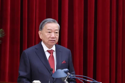 Le secrétaire général du Parti, Tô Lâm, s'exprime lors de l'ouverture du 13e Plénum du Comité central du Parti. Photo: VNA