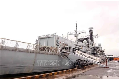 La frégate britannique HMS Richmond en visite d’amitié au Vietnam