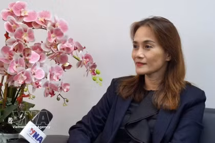 Nguyen Thi Thanh Van, vice-présidente de l’Association des entreprises vietnamiennes en Malaisie, répond à un entretien de la VNA. Photo: VNA