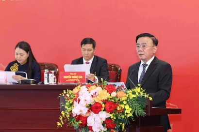 Permanent du Secrétariat du Comité central du Parti, Tran Cam Tu, prend la parole. Photo : VNA