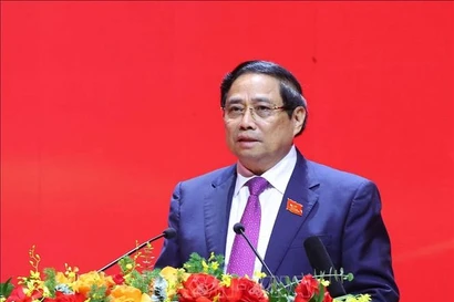 Pham Minh Chinh, membre du Bureau politique, secrétaire du Comité du Parti du gouvernement et Premier ministre vietnamien préside la séance préparatoire du 1er Congrès du Parti du gouvernement pour le mandat 2025-2030. Photo : VNA