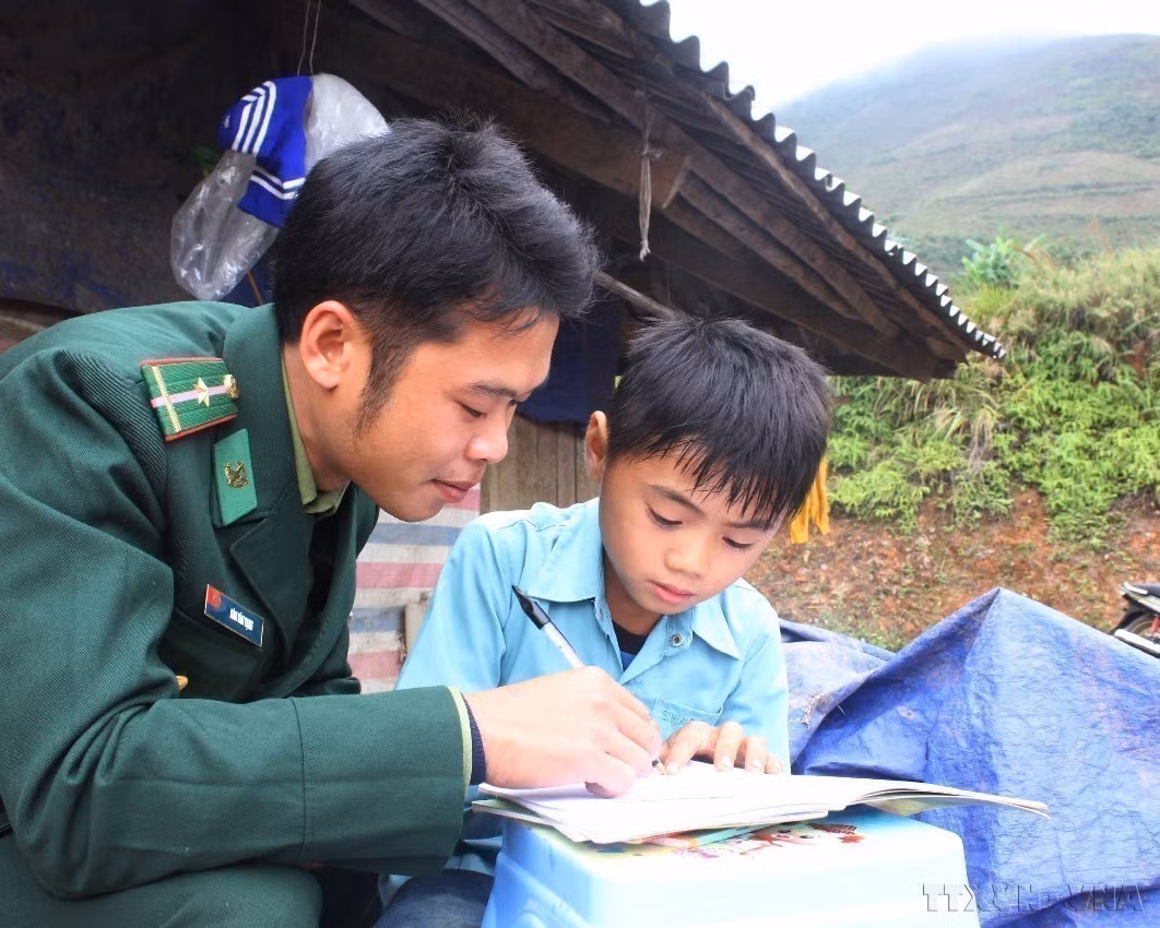 08-quan-doi-nhan-dan-viet-nam.jpg