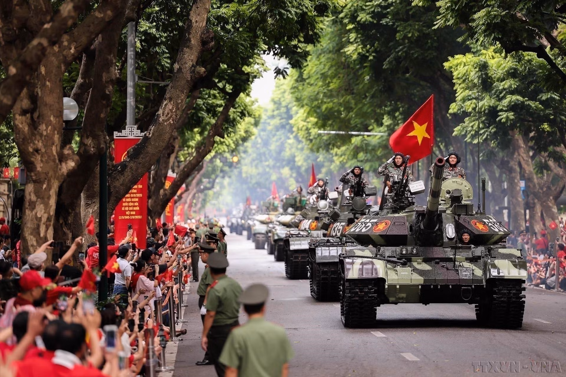 10-quan-doi-nhan-dan-viet-nam.jpg