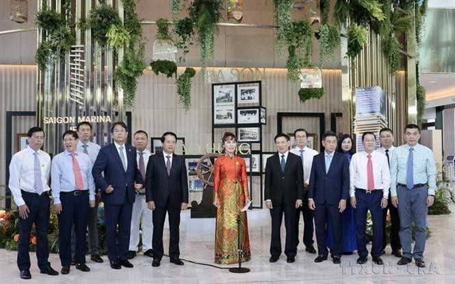 L'inauguration du Saigon Marina International Financial Centre (Saigon Marina IFC) a marqué un jalon important. Ce projet a figuré en effet parmi les 80 initiatives majeures lancées pour célébrer le 80ᵉ anniversaire de la Fête nationale. Photo : VNA anh-3.jpg