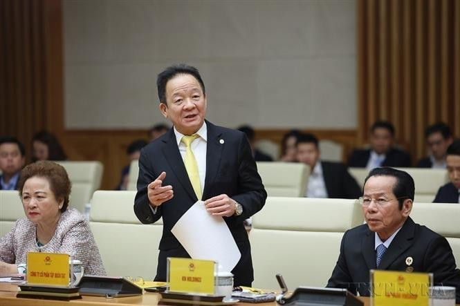 Do Quang Hien, président du groupe T&T, s’exprime lors de la conférence entre la permanence du gouvernement et des grandes entreprises nationales pour discuter des mesures permettant aux entreprises privées d'accélérer leur développement et de contribuer à la croissance rapide et durable du pays dans la nouvelle ère (2025). Photo : VNA anh-2.jpg