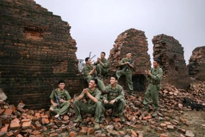 Le film “Mưa đỏ” chaleureusement accueilli par le public international