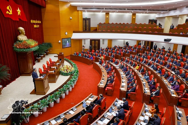 Le 2e Plénum du Comité central. Photo: VNA