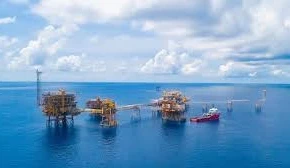 Le ministère vietnamien de l’Industrie et du Commerce informe sur un gisement pétrolier offshore du Vietnam