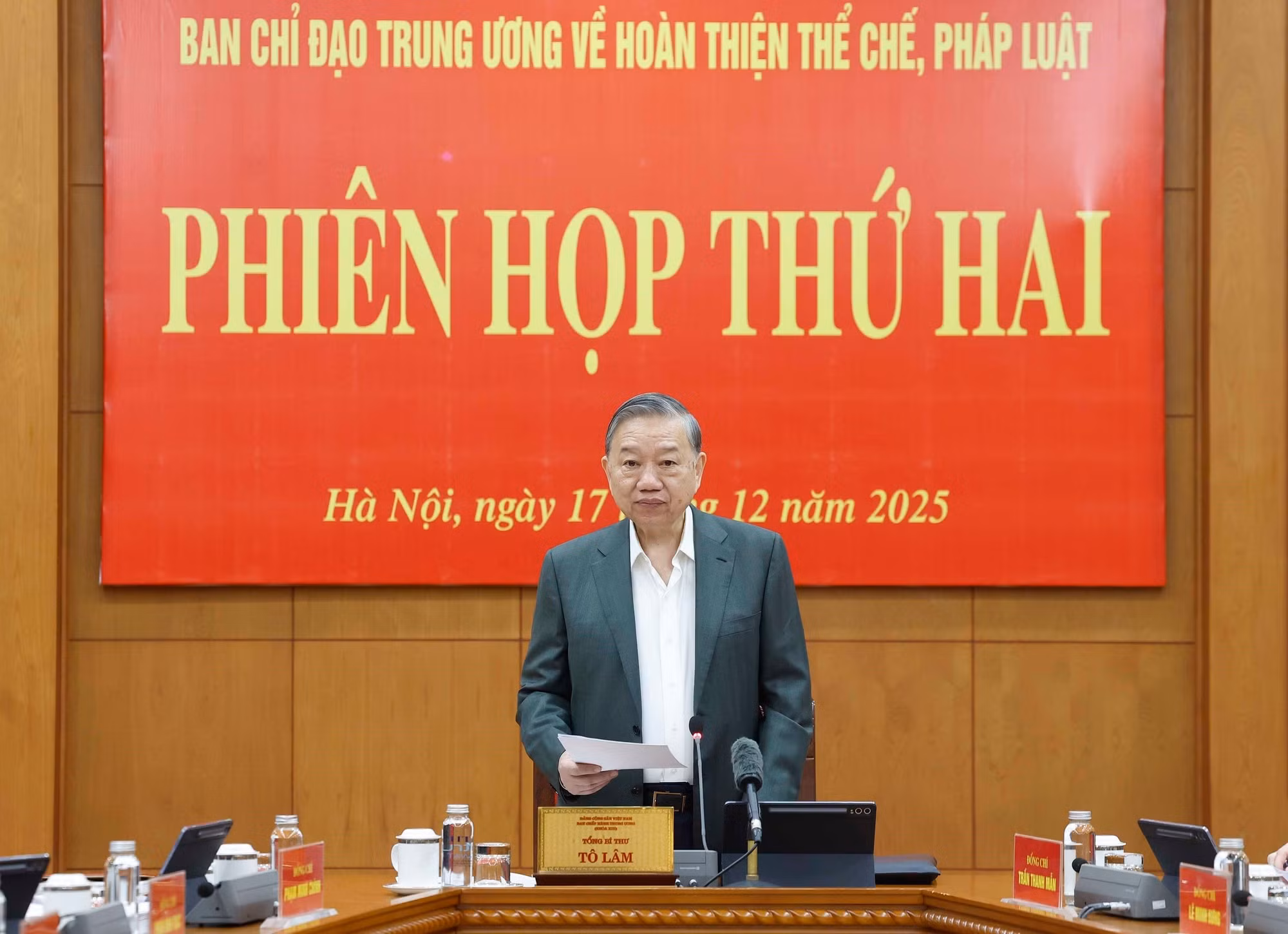vna-potal-tong-bi-thu-chu-tri-phien-hop-thu-hai-cua-ban-chi-dao-trung-uong-ve-hoan-thien-the-che-phap-luat-8476200.jpg