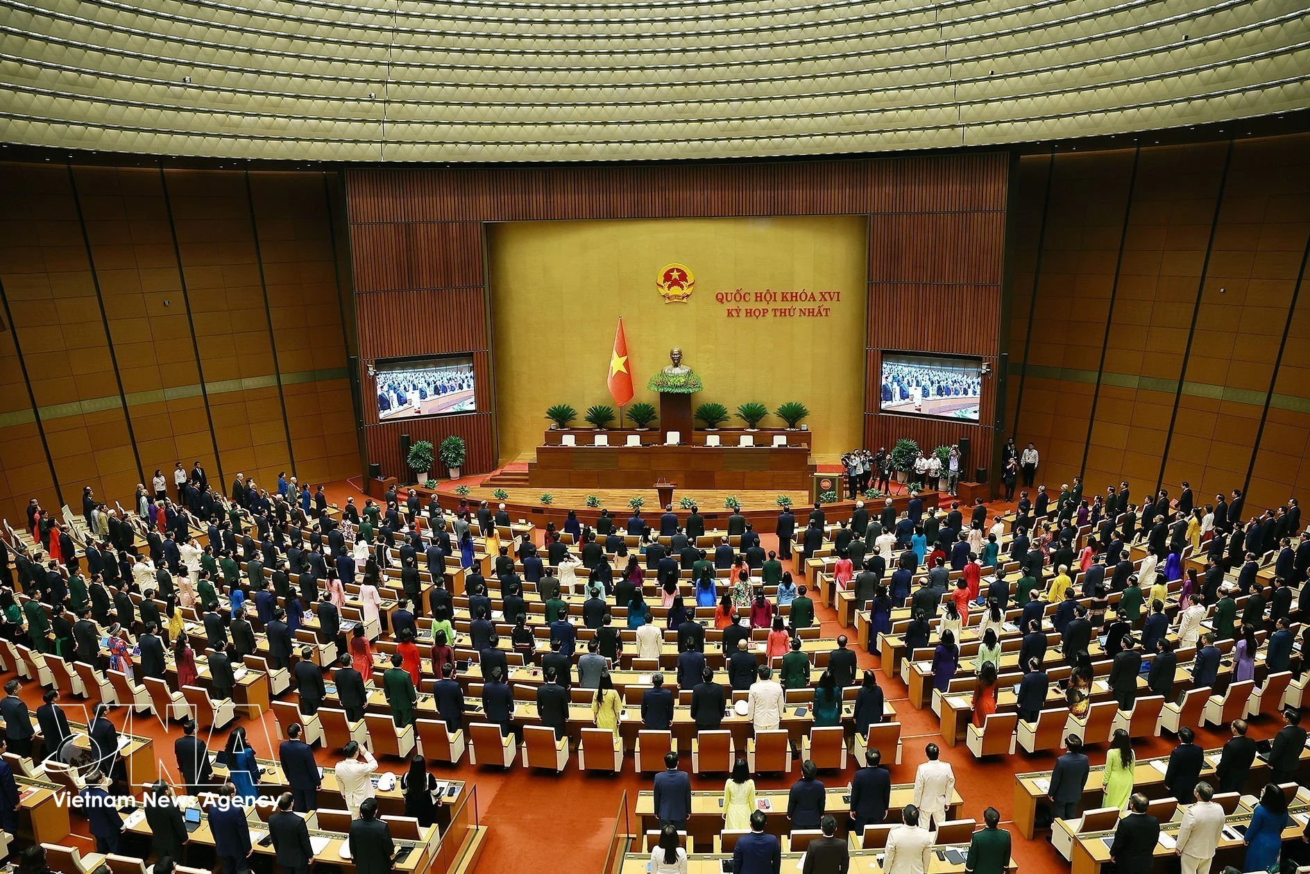 Ouverture de la première session de la 16e Assemblée nationale dans la matinée du 6 avril à Hanoï. Photo : VNA 