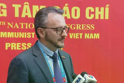 Mikhail Kostrikov, rédacteur en chef adjoint du journal Pravda et membre du Comité central du Parti communiste de la Fédération de Russie. Photo: VNA