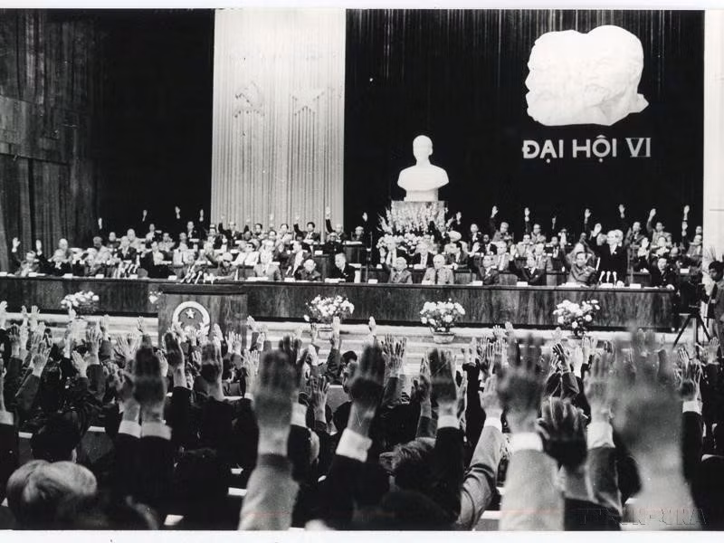 01-doi-moi-nam-1986-ava.jpg