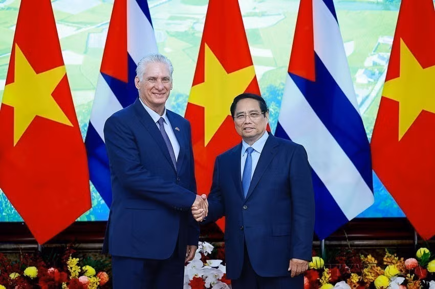 13-65-nam-quan-he-vn-cuba.jpg