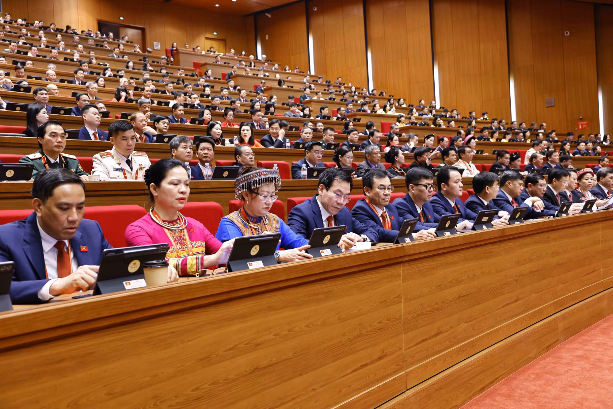 vna-potal-khai-mac-trong-the-dai-hoi-dai-bieu-toan-quoc-lan-thu-xiv-cua-dang-8540048.jpg