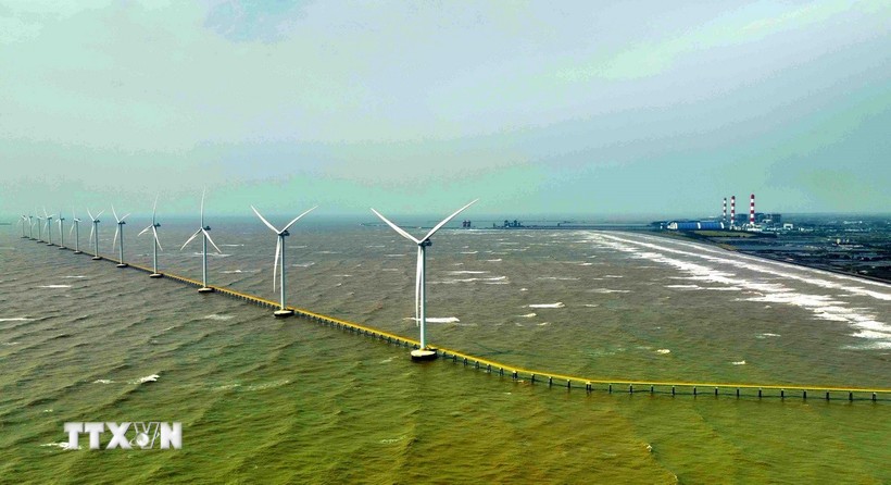 Éoliennes du parc éolien de République de Corée-Tra Vinh. Photo : VNA