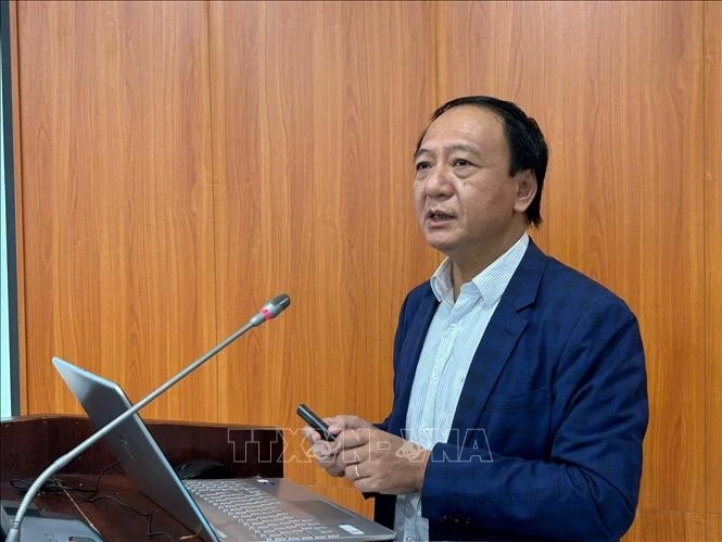 Le prof. associé-docteur Nguyen Duy Loi, rédacteur en chef de la Revue des Sciences sociales du Vietnam. Photo: VNA