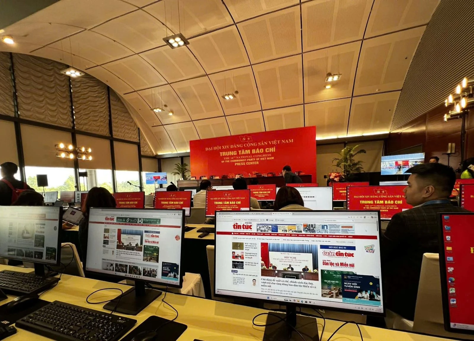 Le Centre de presse a été conçu afin d’assurer une diffusion de l’information rapide, précise et complète. Photo: VNA