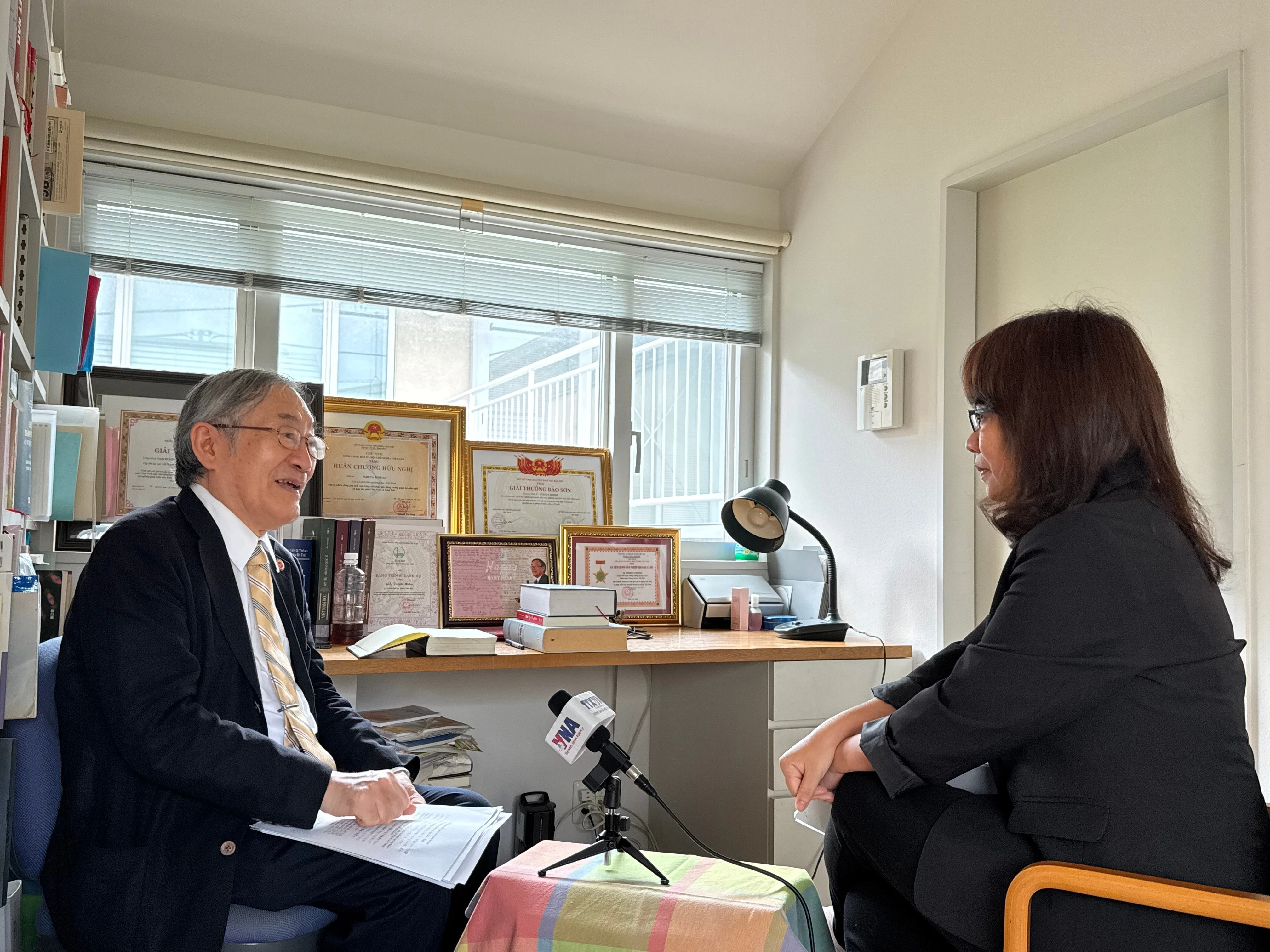 Le professeur Furuta Motoo, recteur de l’Université Vietnam–Japon, lors d’un entretien accordé à l’Agence vietnamienne d’Information (VNA). Photo: VNA