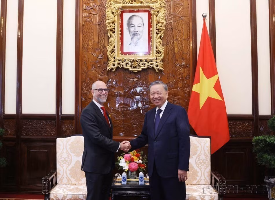 01-phat-trien-quan-he-doi-tac-toan-dien-viet-nam-canada.jpg