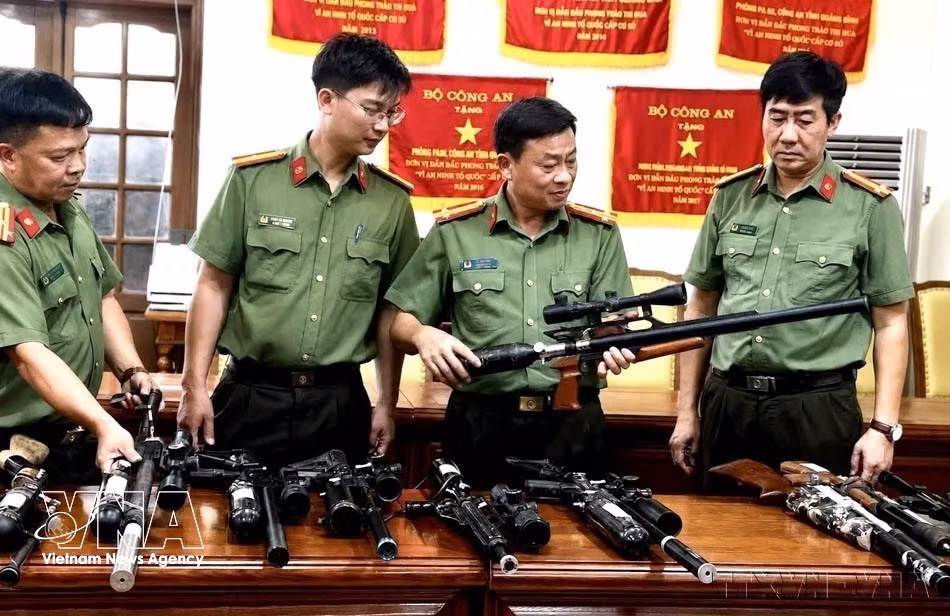 vnanet-05-cong-an-nhan-dan-viet-nam.jpg