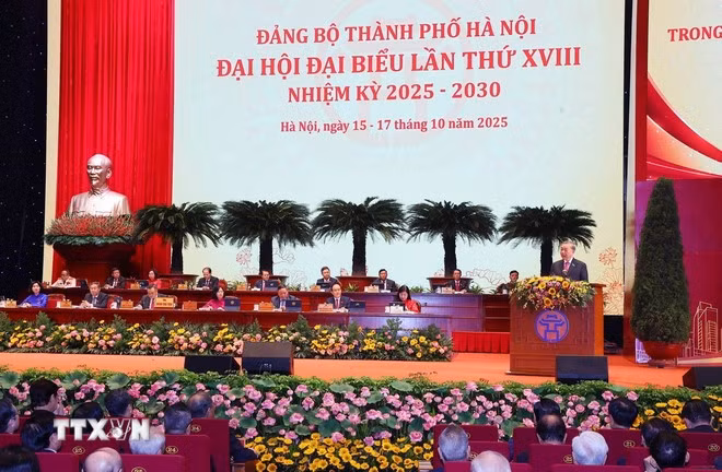 congres-du-comite-du-parti-de-hanoi.jpg