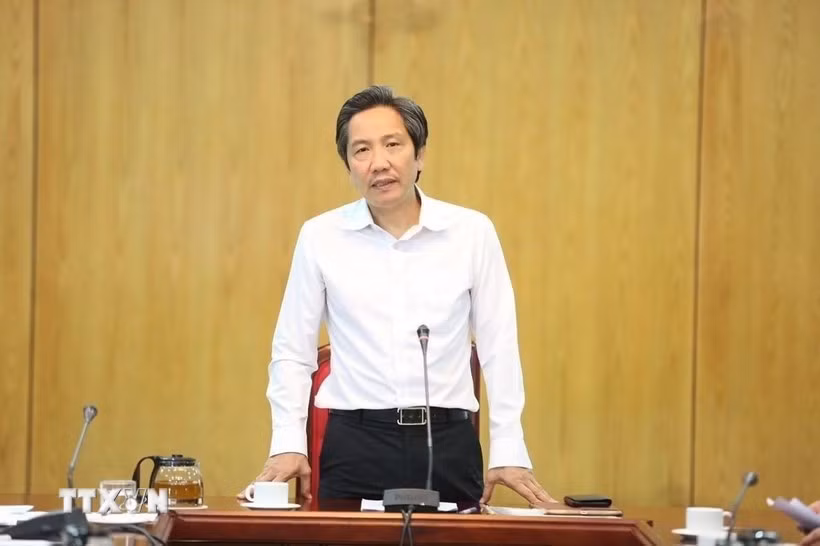 nguyen-thu-truong-tran-anh-tuan.jpg