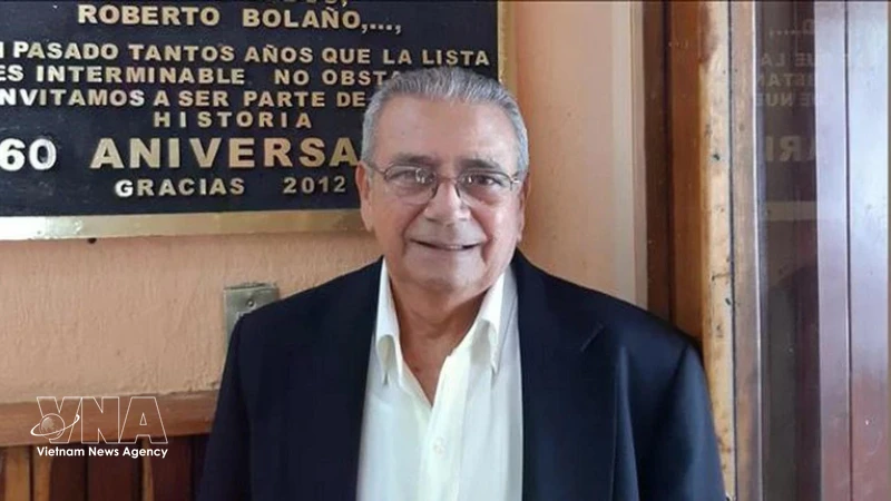Le politologue cubain Luis Manuel Arce Isaac. Photo : VNA