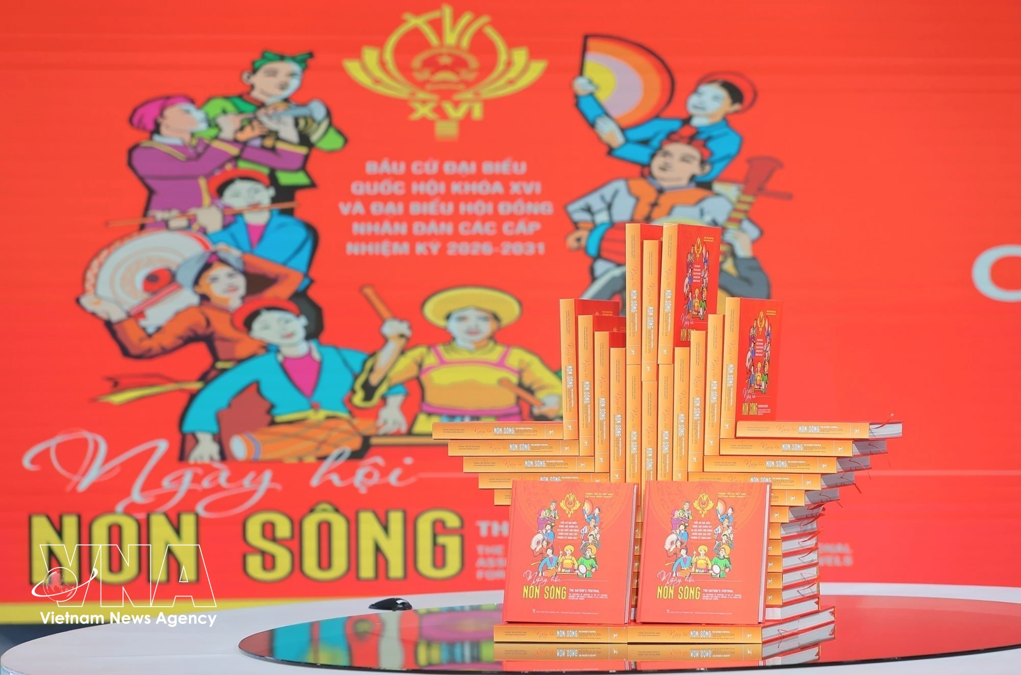 Le livre-photo sur les élections législatives pour le mandat 2026-2031. Photo : VNA