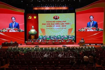 Le Premier ministre Pham Minh Chinh s'exprime lors de la séance préparatoire du 1er Congrès de l’organisation du Parti du gouvernement pour le mandat 2025–2030. Photo: VNA