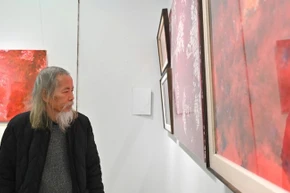 À Hanoï, l’eau et la couleur racontent une histoire