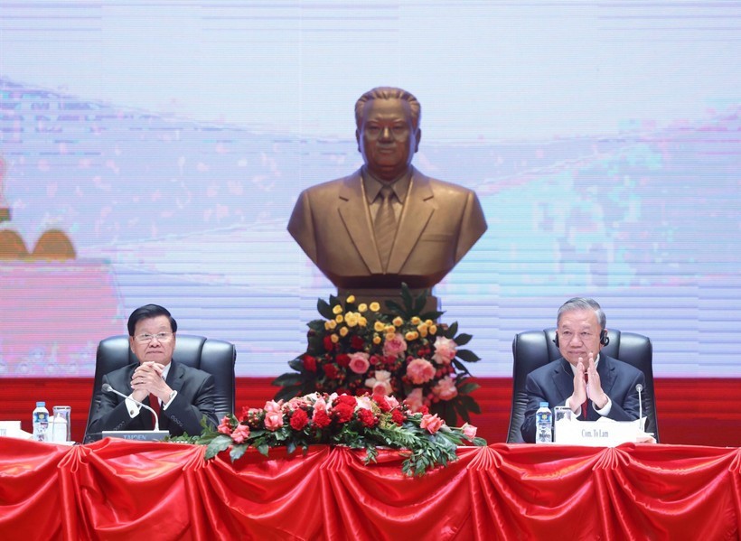 Vietnam et Laos s'engagent à porter leurs échanges commerciaux à 10 milliards de dollars