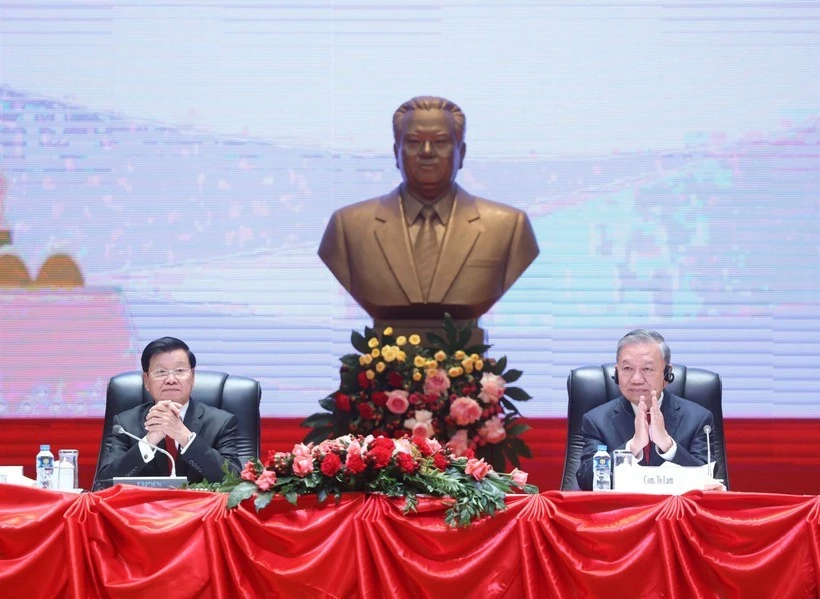Vietnam et Laos s'engagent à porter leurs échanges commerciaux à 10 milliards de dollars