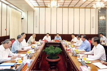 Le secrétaire général Tô Lâm préside une réunion sur la mise en œuvre de la Résolution N°71-NQ/TW 