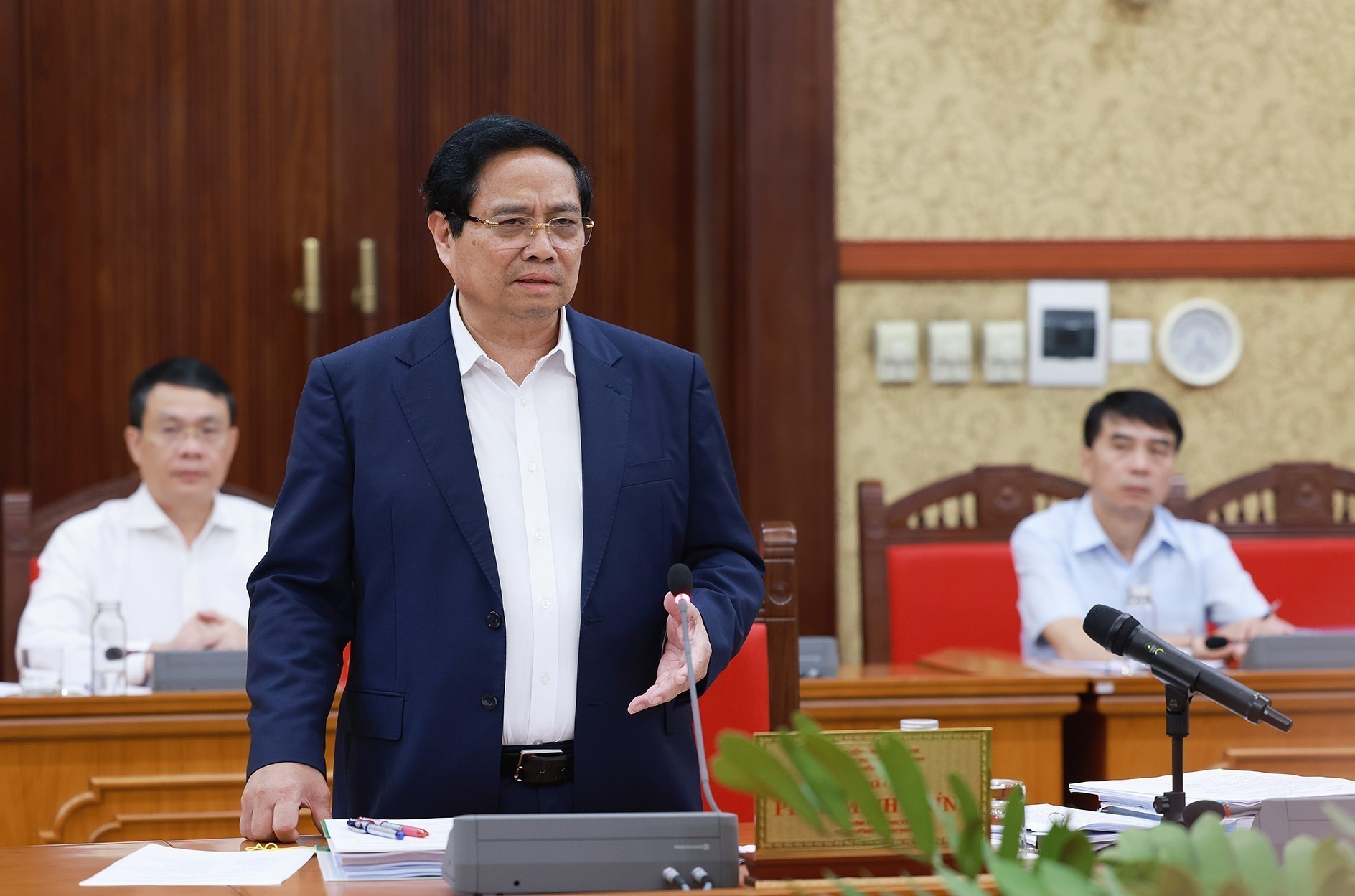 Le Premier ministre Pham Minh Chinh lors de la réunion. Photo : VNA