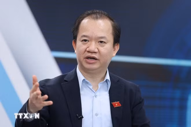 pgs-ts-bui-hoai-son.jpg