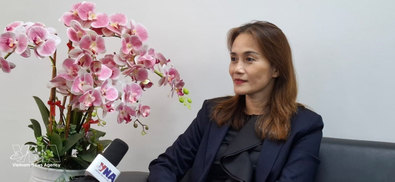 Nguyen Thi Thanh Van, vice-présidente de l’Association des entreprises vietnamiennes en Malaisie, répond à un entretien de la VNA. Photo: VNA