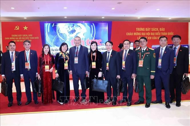 vna-potal-cac-dai-bieu-du-phien-hop-tru-bi-dai-hoi-dang-toan-quoc-lan-thu-xiv-stand.jpg
