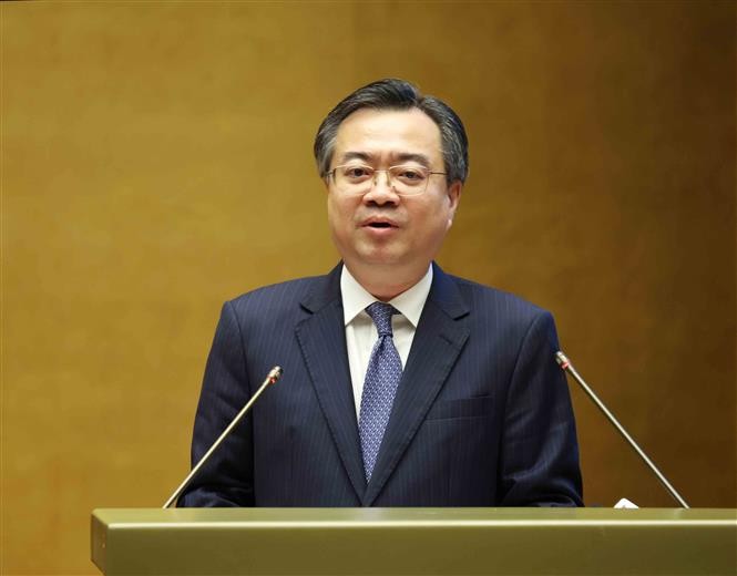 Nguyen Thanh Nghi, membre du Bureau politique, secrétaire du Comité central et chef de la Commission centrale des politiques et stratégies du Parti. Photo: VNA