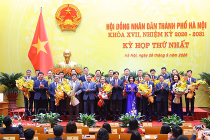 Des délégués présents à la première session du Conseil populaire de Hanoï du mandat 2026-2031. Photo: VNA