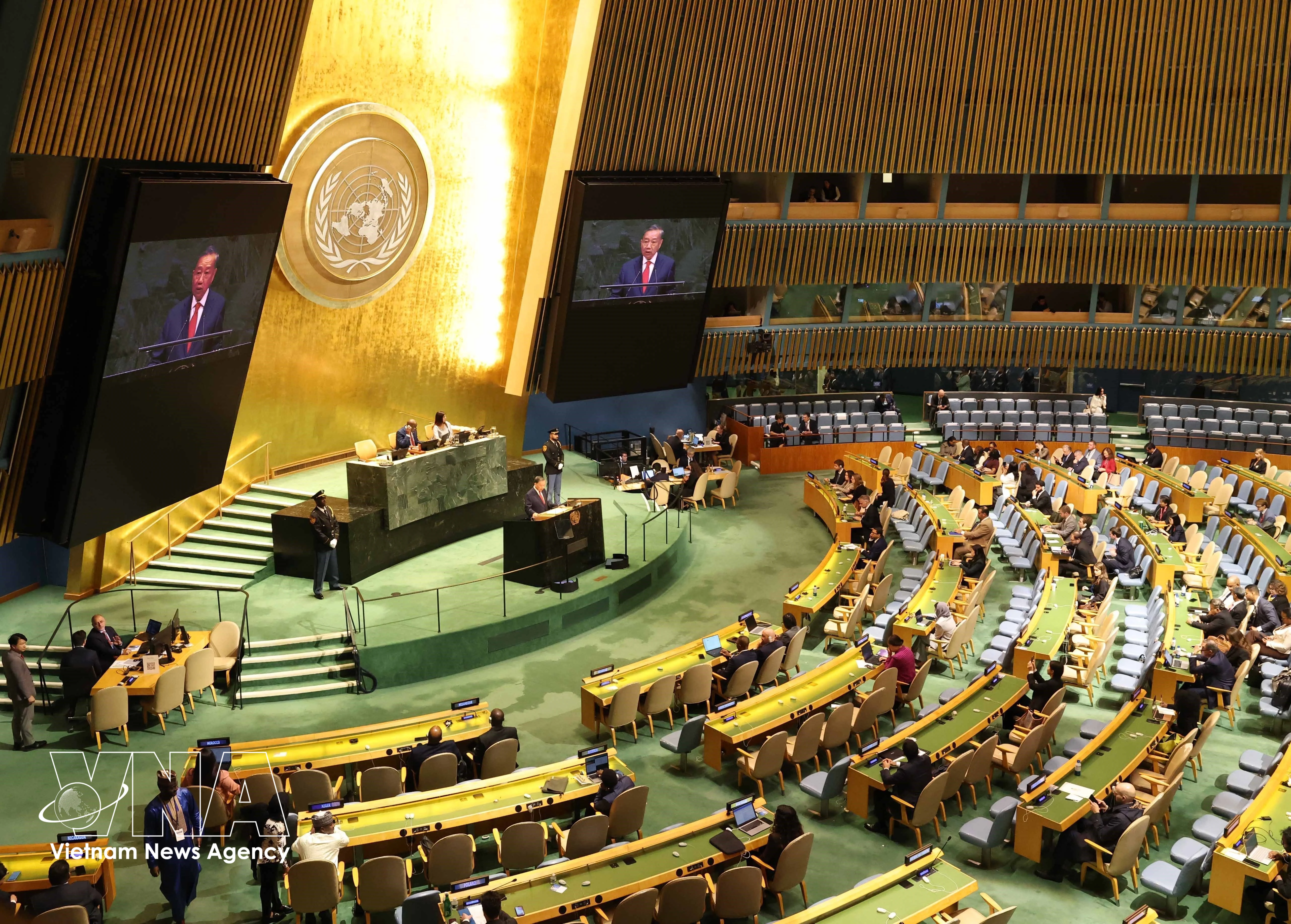 Le secrétaire général du Parti communiste du Vietnam et président vietnamien, To Lam, prononce un discours important lors du débat général de haut niveau de la 81e session de l'Assemblée générale des Nations Unies. Photo: VNA 